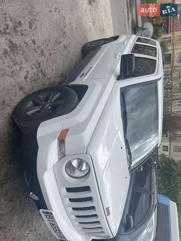 Внедорожник / Кроссовер Jeep Patriot 2016 в Полтаве