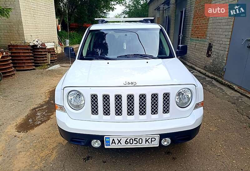 Позашляховик / Кросовер Jeep Patriot 2016 в Дергачах