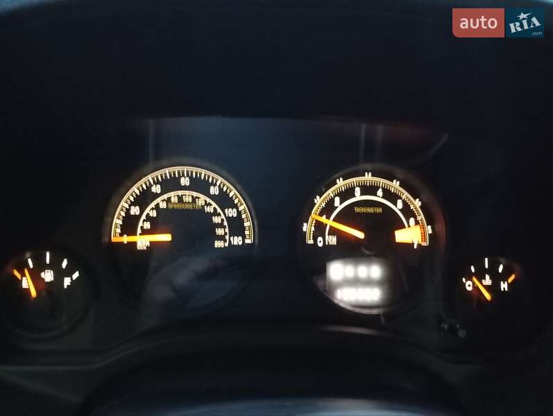 Позашляховик / Кросовер Jeep Patriot 2013 в Хусті