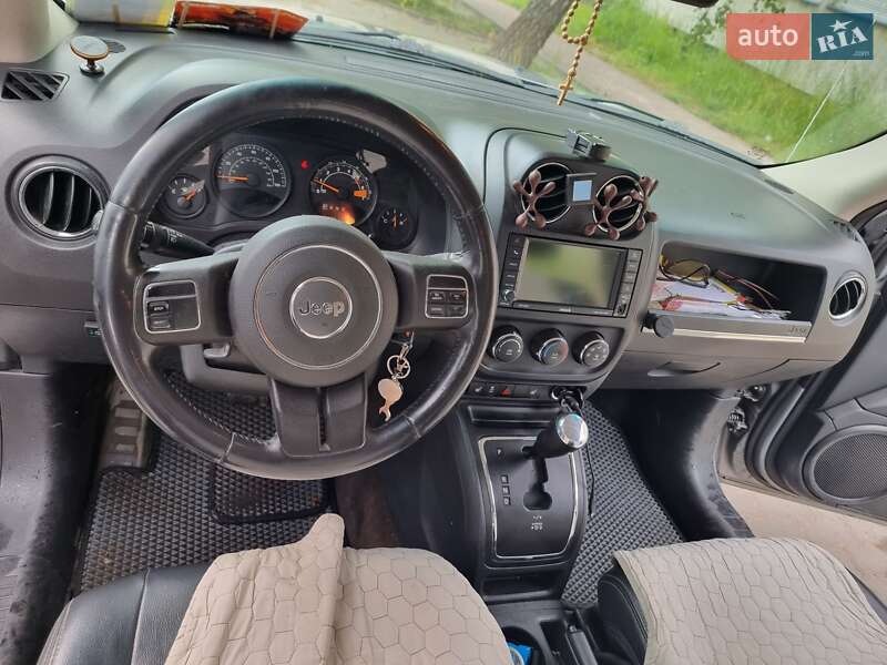 Позашляховик / Кросовер Jeep Patriot 2014 в Львові