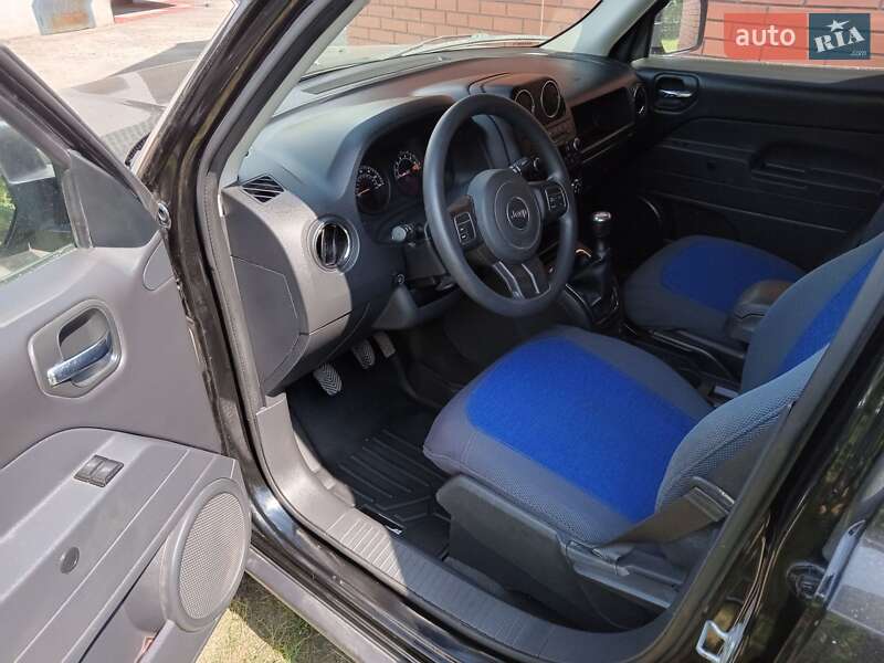 Позашляховик / Кросовер Jeep Patriot 2016 в Красилові