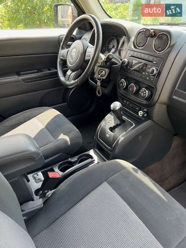 Внедорожник / Кроссовер Jeep Patriot 2014 в Луцке