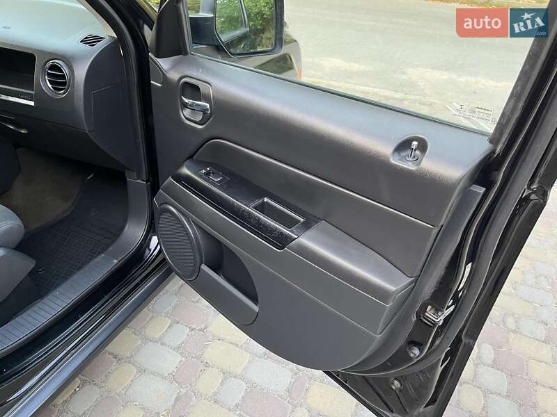 Позашляховик / Кросовер Jeep Patriot 2014 в Запоріжжі