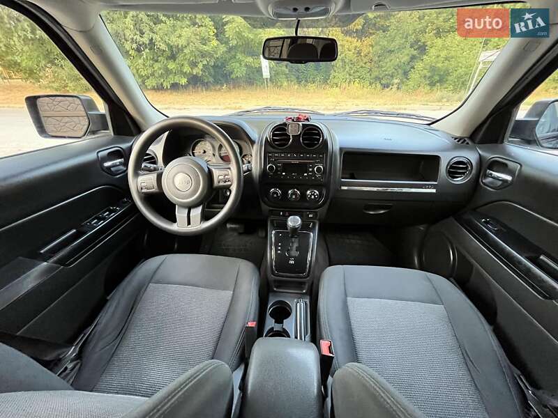 Позашляховик / Кросовер Jeep Patriot 2014 в Запоріжжі