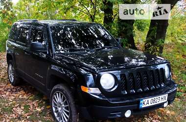 Позашляховик / Кросовер Jeep Patriot 2015 в Києві