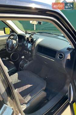Внедорожник / Кроссовер Jeep Patriot 2015 в 