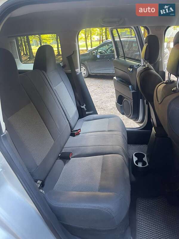 Позашляховик / Кросовер Jeep Patriot 2011 в Львові