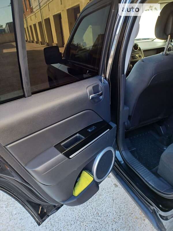 Внедорожник / Кроссовер Jeep Patriot 2016 в Самборе