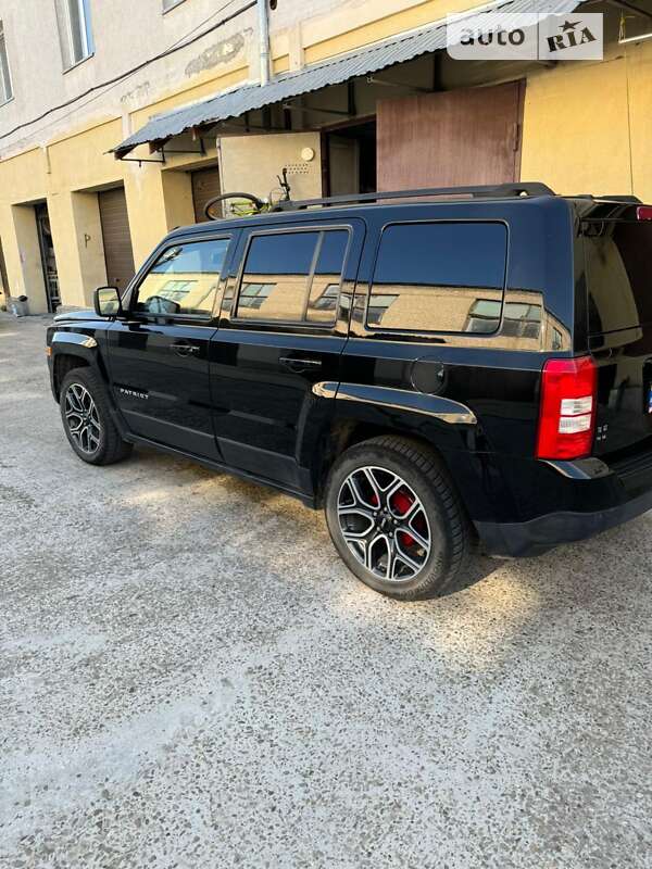 Внедорожник / Кроссовер Jeep Patriot 2016 в Самборе