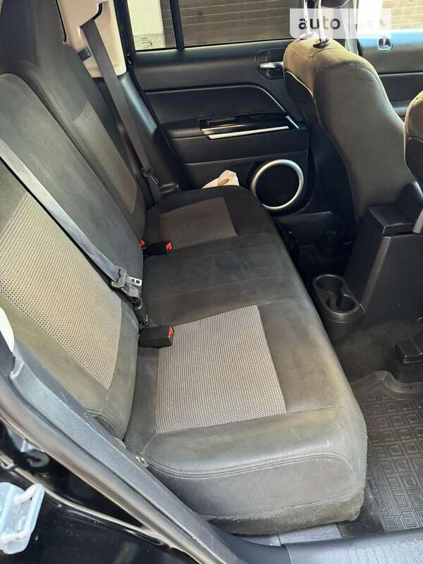 Внедорожник / Кроссовер Jeep Patriot 2016 в Самборе