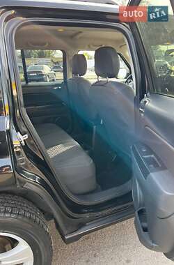 Внедорожник / Кроссовер Jeep Patriot 2011 в 