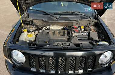 Внедорожник / Кроссовер Jeep Patriot 2011 в 