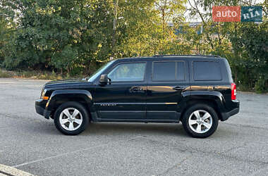 Позашляховик / Кросовер Jeep Patriot 2016 в 