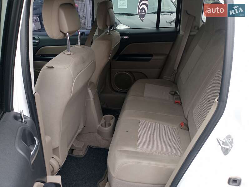 Позашляховик / Кросовер Jeep Patriot 2013 в Рівному