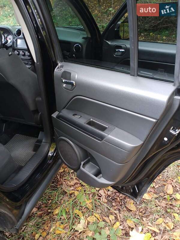 Позашляховик / Кросовер Jeep Patriot 2012 в Львові