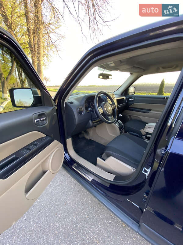 Позашляховик / Кросовер Jeep Patriot 2016 в Черкасах