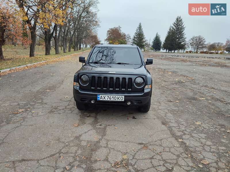 Позашляховик / Кросовер Jeep Patriot 2015 в Чугуєві фото 2 Позашляховик / Кросовер Jeep Patriot 2015 в Чугуєві