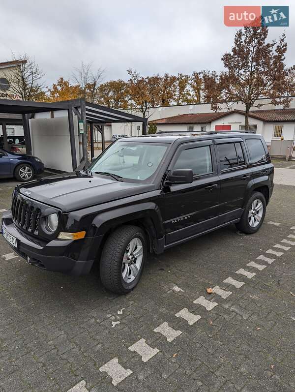 Позашляховик / Кросовер Jeep Patriot 2016 в Дніпрі
