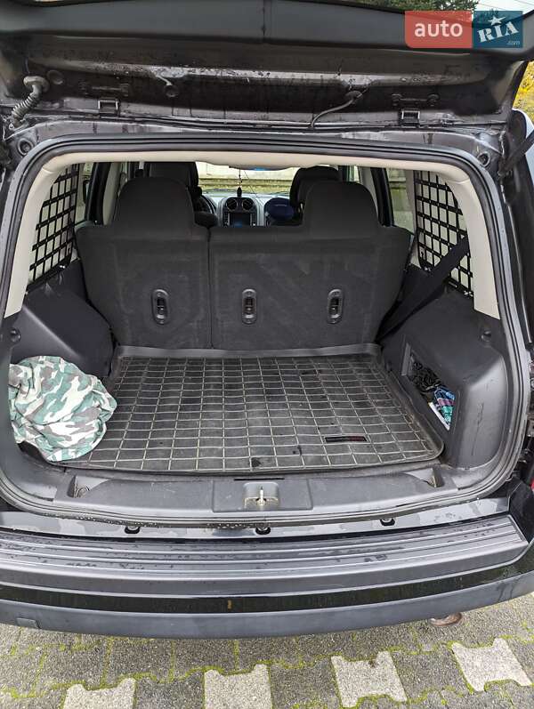 Позашляховик / Кросовер Jeep Patriot 2016 в Дніпрі