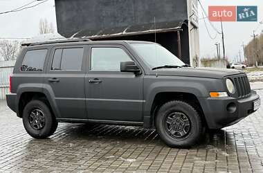 Позашляховик / Кросовер Jeep Patriot 2010 в Кам'янському