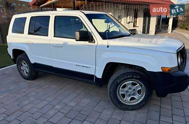Позашляховик / Кросовер Jeep Patriot 2015 в 