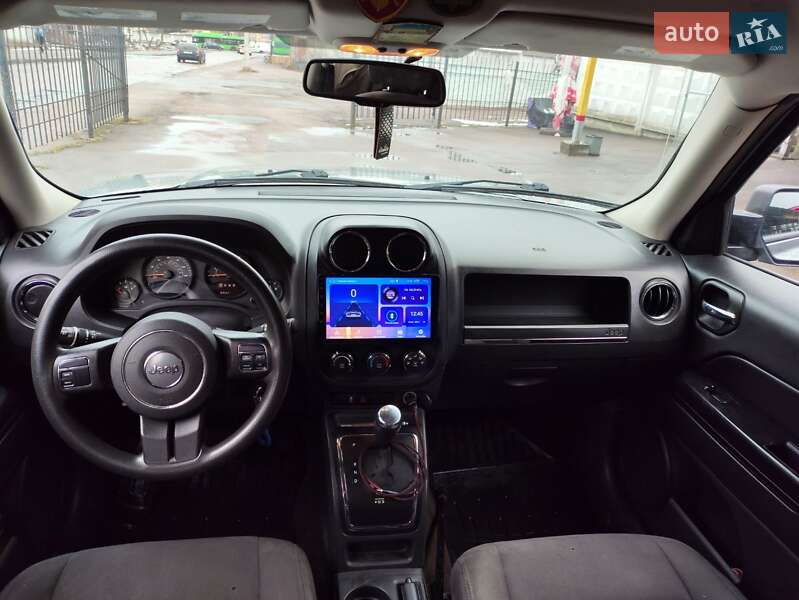 Позашляховик / Кросовер Jeep Patriot 2015 в Житомирі