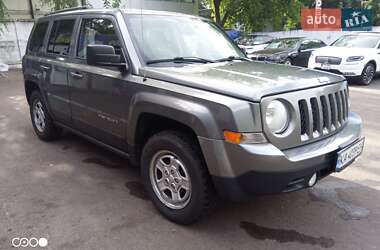 Позашляховик / Кросовер Jeep Patriot 2013 в Києві