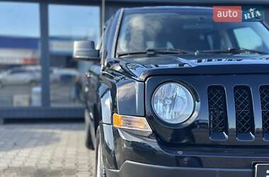 Внедорожник / Кроссовер Jeep Patriot 2013 в Черновцах