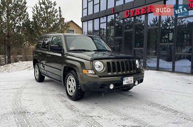 Позашляховик / Кросовер Jeep Patriot 2015 в Рівному