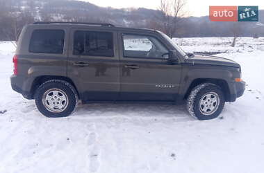 Внедорожник / Кроссовер Jeep Patriot 2015 в Ужгороде