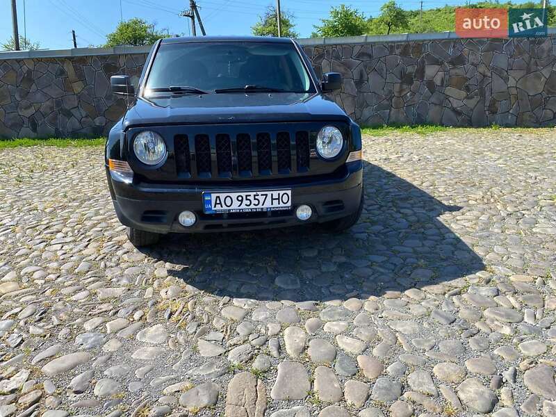 Позашляховик / Кросовер Jeep Patriot 2016 в Мукачевому