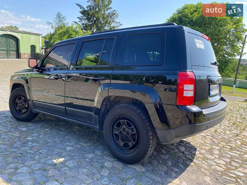 Позашляховик / Кросовер Jeep Patriot 2016 в Мукачевому