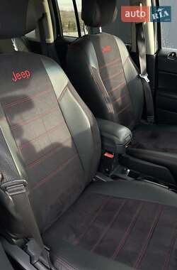 Внедорожник / Кроссовер Jeep Patriot 2014 в 