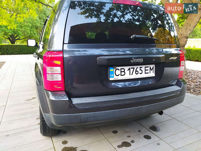 Позашляховик / Кросовер Jeep Patriot 2015 в Мені