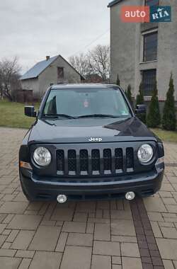 Внедорожник / Кроссовер Jeep Patriot 2014 в Львове