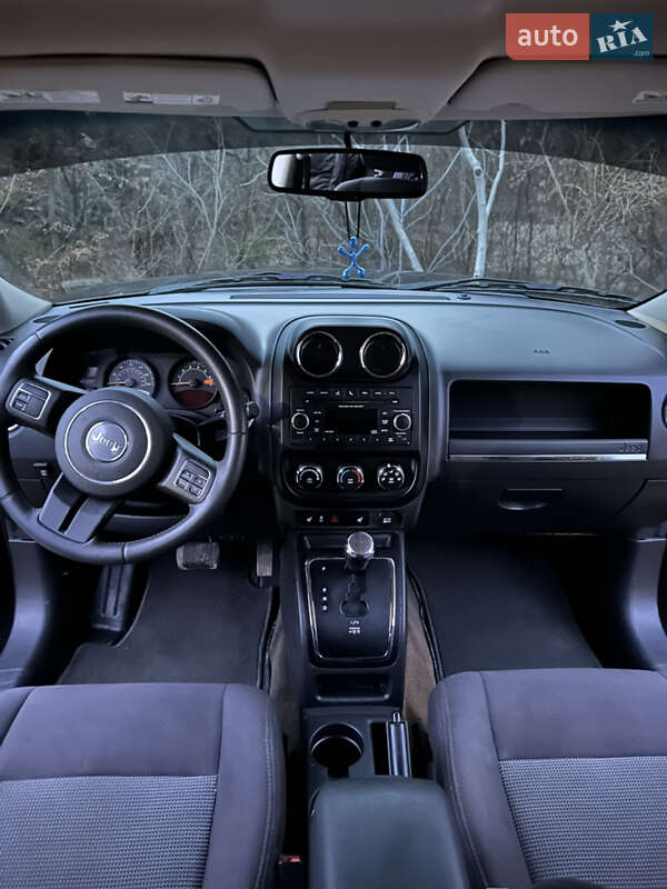 Позашляховик / Кросовер Jeep Patriot 2016 в Львові фото 2 Позашляховик / Кросовер Jeep Patriot 2016 в Львові