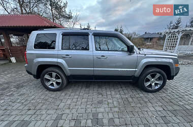 Внедорожник / Кроссовер Jeep Patriot 2016 в Луцке