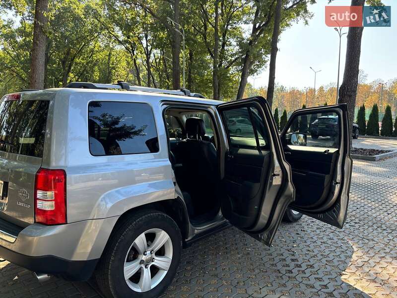 Позашляховик / Кросовер Jeep Patriot 2015 в Харкові