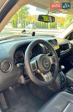 Внедорожник / Кроссовер Jeep Patriot 2015 в 