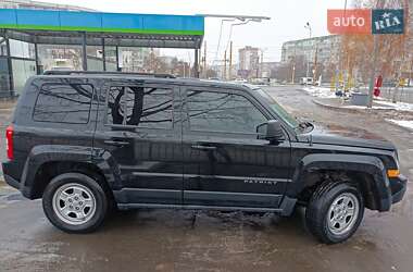 Внедорожник / Кроссовер Jeep Patriot 2011 в Сумах