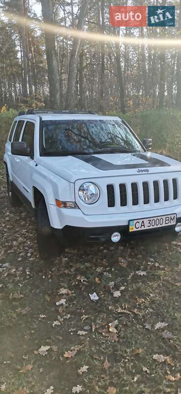 Внедорожник / Кроссовер Jeep Patriot 2016 в Маньковке