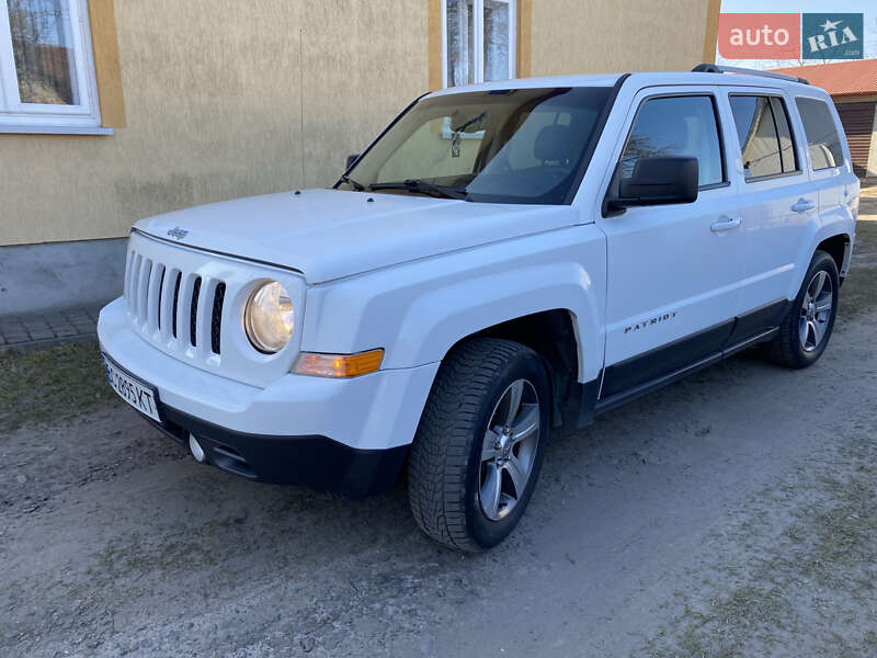 Позашляховик / Кросовер Jeep Patriot 2016 в Жовкві