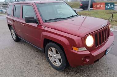 Позашляховик / Кросовер Jeep Patriot 2010 в Києві