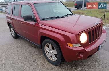 Позашляховик / Кросовер Jeep Patriot 2010 в 