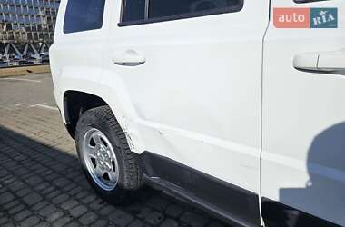 Внедорожник / Кроссовер Jeep Patriot 2016 в 
