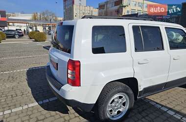 Внедорожник / Кроссовер Jeep Patriot 2016 в 