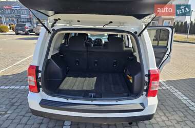 Внедорожник / Кроссовер Jeep Patriot 2016 в 