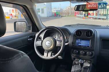 Внедорожник / Кроссовер Jeep Patriot 2015 в Николаеве