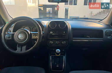 Внедорожник / Кроссовер Jeep Patriot 2011 в 