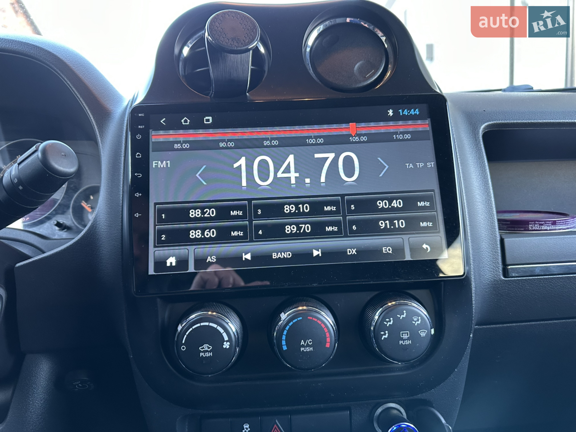 2016 Jeep Liberty (Patriot) - мініатюра 8